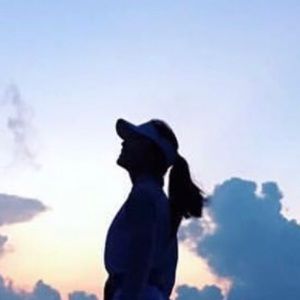 Meet your Posher, Eve